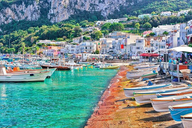 full-day-private-boat-tour-of-capri-from-sorrento