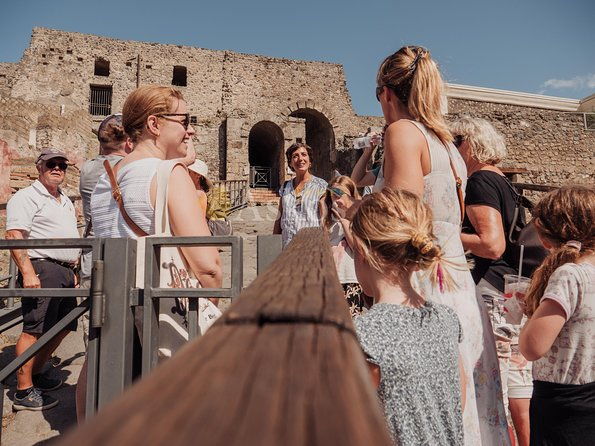 full-day-private-capri-and-pompeii-from-sorrento