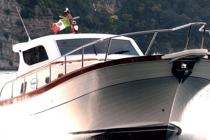 full-day-private-guided-boat-tour-in-capri