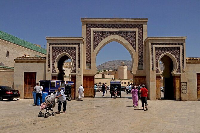 Full Day Private Guided Fez Medina Walking Tour - The Itinerary in Detail: A Day in the Life of Fez