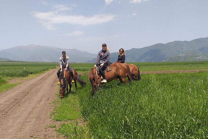 full-day-private-guided-horseback-ride-through-dzoraget-canyon