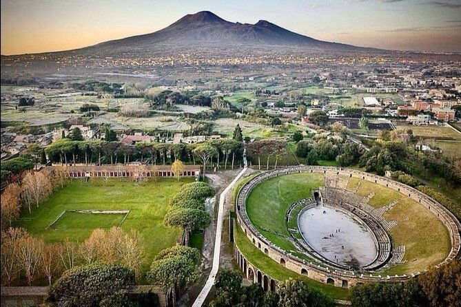 full-day-private-guided-tour-to-positano-and-sorrento-and-pompeii-from-naples