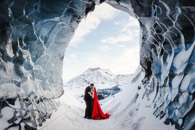 full-day-private-iceland-elopement-photographer