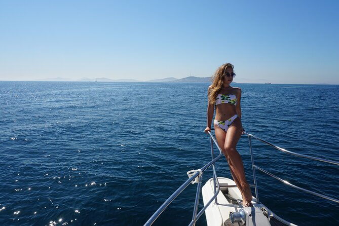 full-day-private-luxury-yacht-cruise-to-princes-island-and-or-bosphorus