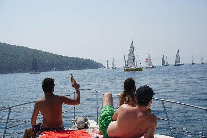full-day-private-luxury-yacht-cruise-to-princes-island-and-or-bosphorus