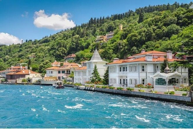 full-day-private-luxury-yacht-cruise-to-princes-island-and-or-bosphorus