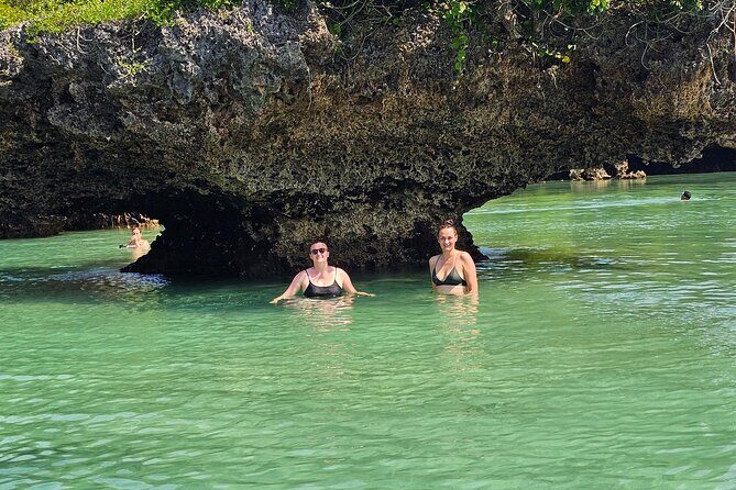 Full Day Private Safari Blue Ocean Trip with Lunch - What to Expect from the Safari Blue Experience