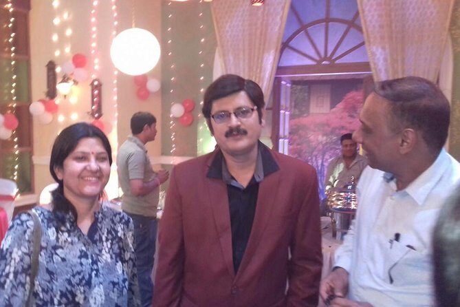 Full-Day Private Slum and Bollywood Tour with DANCE. - Exploring the Contrasts of Mumbai: A Deep Dive Into the Tour