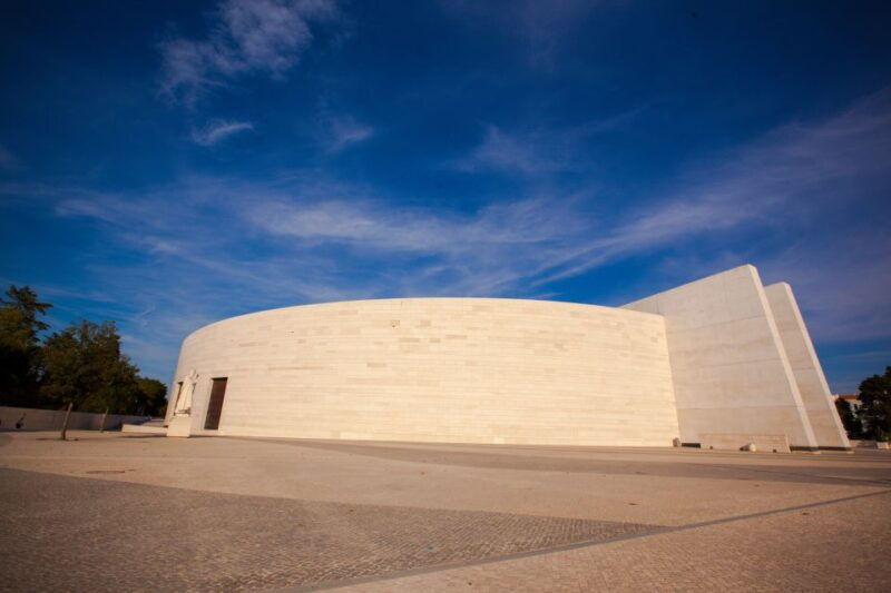 full-day-private-tour-fatima-batalha-obidos-from-lisbon