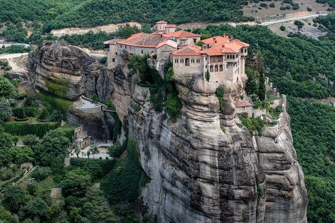 full-day-private-tour-from-thessaloniki-to-meteora