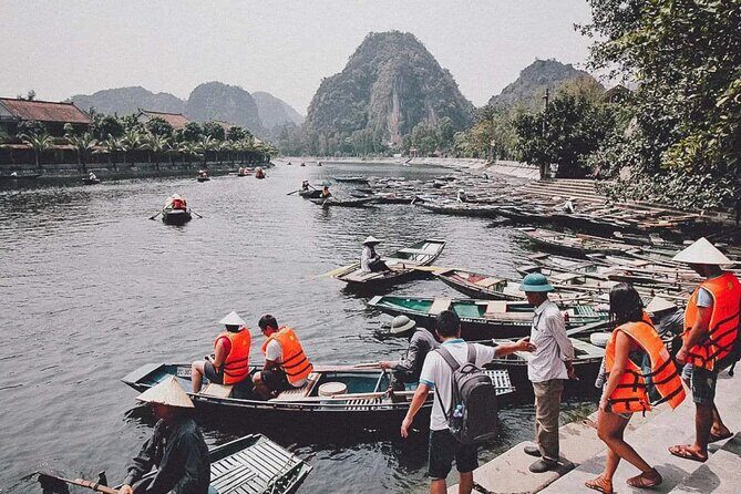 Full-day Private Tour in Hoa Lu Tam Coc Mua Cave from Hanoi - Returning to Hanoi