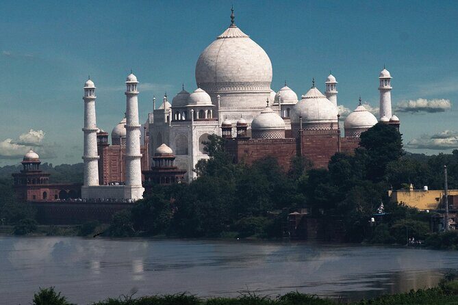 Full-Day Private Tour in Taj Mahal by Gatiman Express Train - Key Points