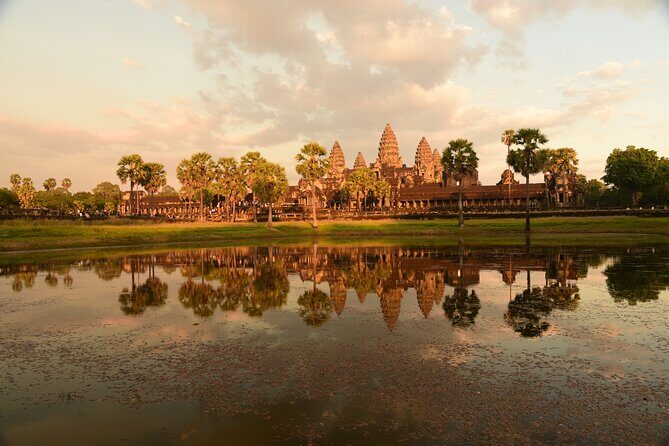 Full-Day Private Tour of Angkor Wat with Pick Up - The Itinerary in Detail: What You Can Expect