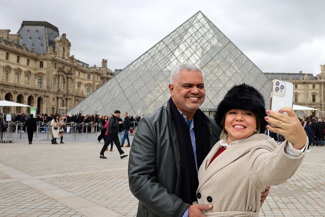 full-day-private-tour-of-paris-in-a-van-with-photoshoot-included-2