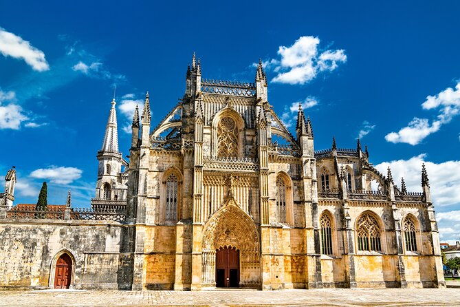 full-day-private-tour-to-fatima-batalha-nazare-and-obidos