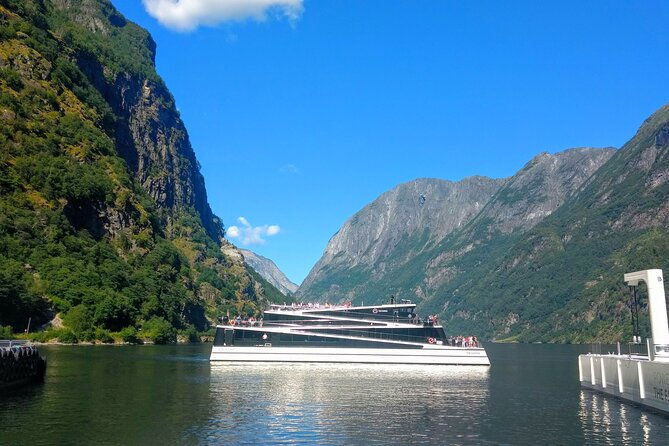 full-day-private-tour-to-flam-with-pick-up