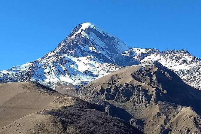 full-day-private-tour-to-kazbegi-from-tbilisi