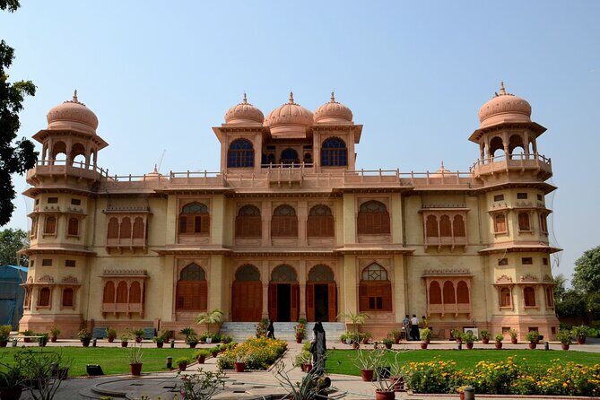 Full Day Private Tour to Mohatta Palace Zainab and Burns road - Final Thoughts