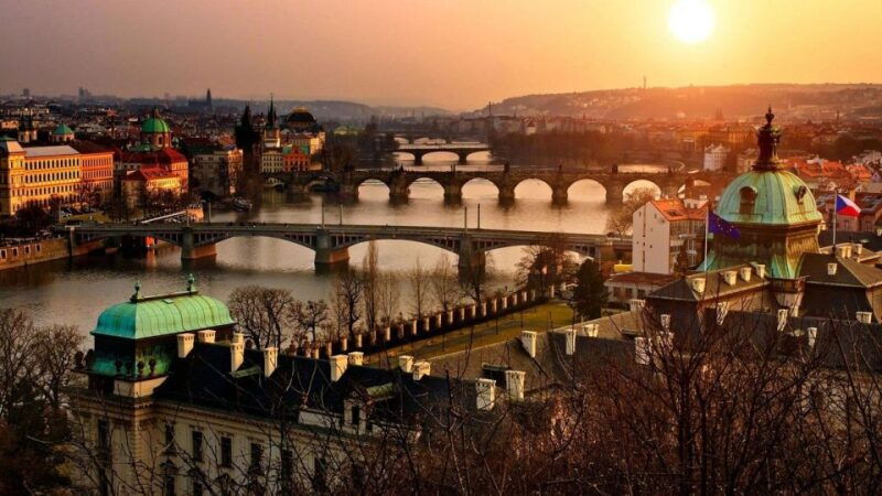full-day-private-tour-to-prague-from-vienna-3