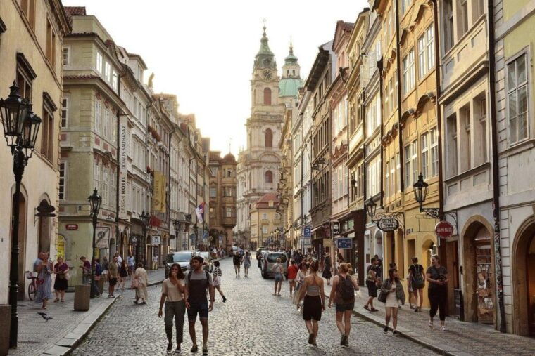 full-day-private-tour-to-prague-from-vienna-3