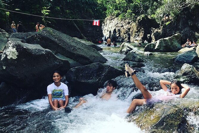 full-day-private-tour-to-tinajas-waterfalls-in-el-yunque