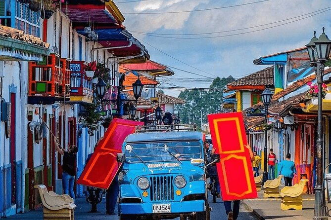 full-day-private-tour-to-valle-del-cocora-and-salento