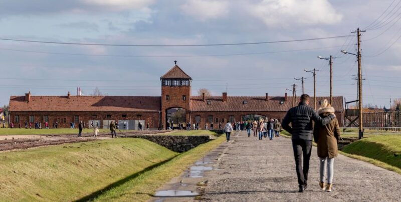 full-day-private-trip-from-prague-to-auschwitz-birkenau