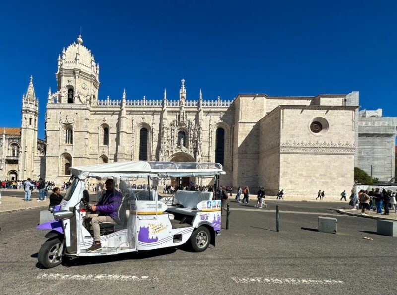 full-day-private-tuk-tuk-city-tour-in-lisbon