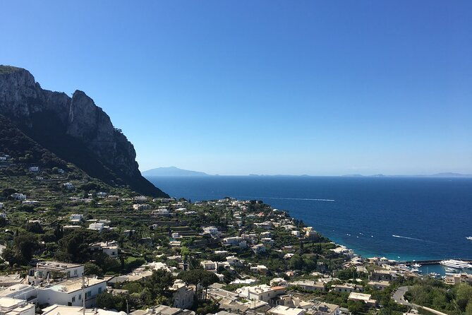 full-day-private-vip-boat-tour-to-capri