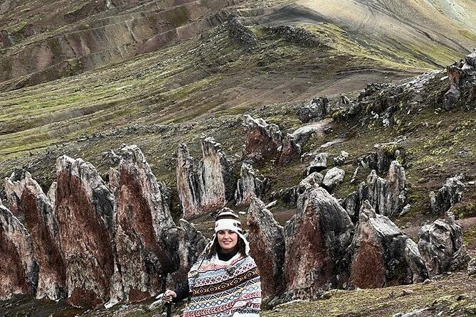 full-day-rainbows-mountains-and-stone-forest