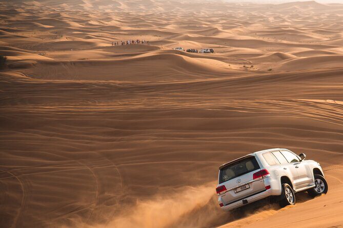 Full Day Safari Grand Adventures with Dune Bash on 4X4 in Dubai - Key Points