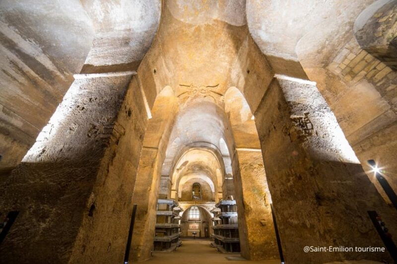 full-day-saint-emilion-village-undergrounds-and-chateaux-2