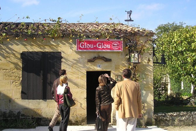 full-day-saint-emilion-village-undergrounds-and-chateaux