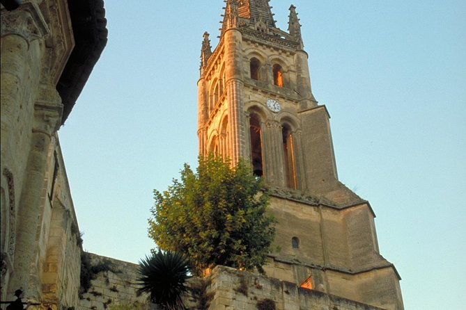 full-day-saint-emilion-village-undergrounds-and-chateaux