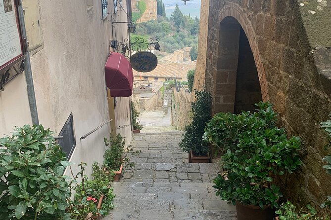 full-day-siena-montalcino-val-dorcia-from-rome