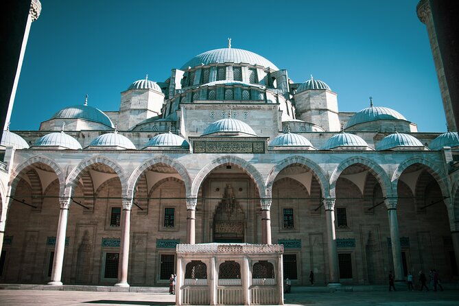 full-day-small-group-guided-tour-to-famous-mosques-in-istanbul
