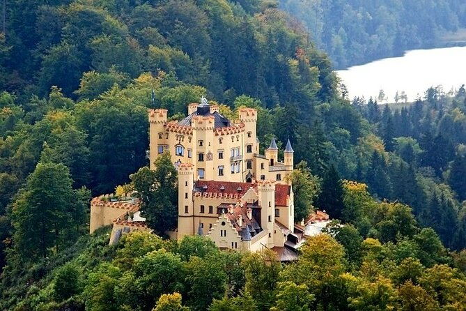 full-day-small-group-tour-in-neuschwanstein-from-innsbruck