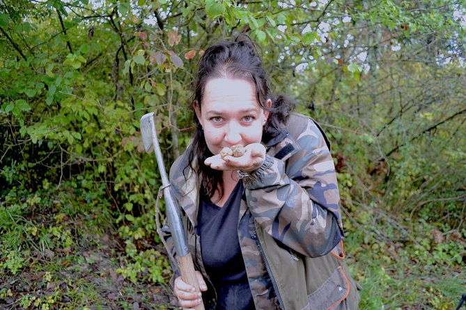 full-day-small-group-truffle-hunting-in-tuscany-with-lunch