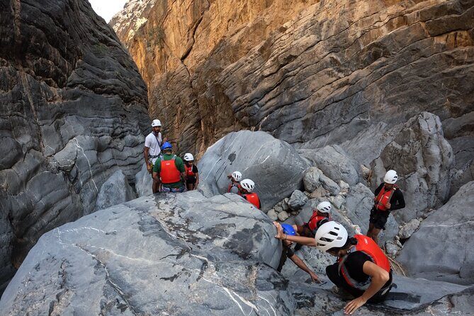 Full Day - Snake Canyon Adventure Tour in Jebel Shams region - The Sum Up