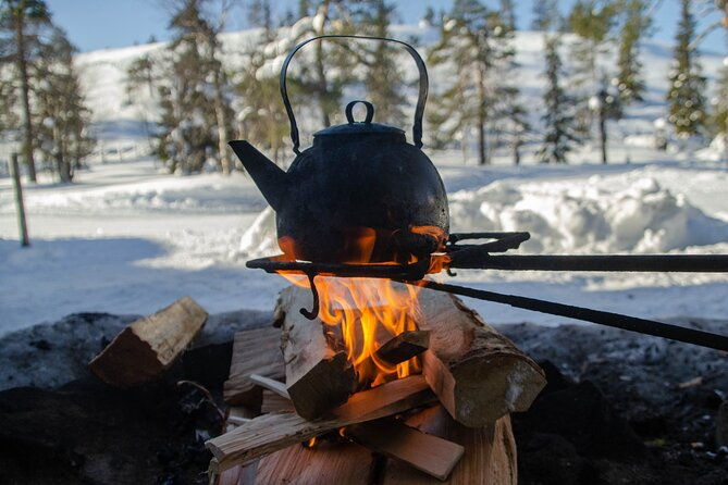 full-day-snowshoeing-adventure-in-amethyst-mine-pyha-luosto