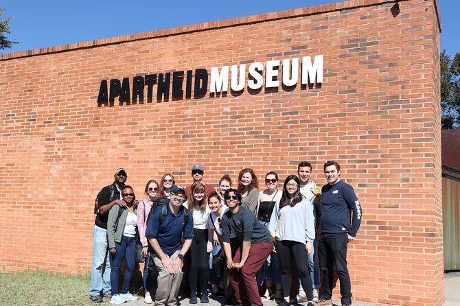 Full-Day Soweto Apartheid Museum & Johannesburg Tour - Visiting Soweto’s Communities: Kliptown & Vilakazi Street