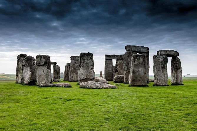 full-day-stonehenge-and-avebury-tour-from-glastonbury-3