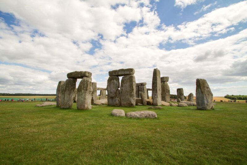 full-day-stonehenge-and-bath-tour