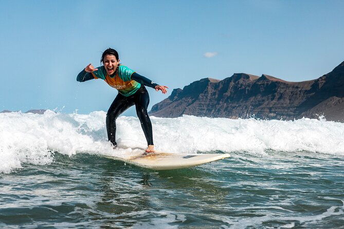 full-day-surf-lesson-for-beginners-in-famara-spain