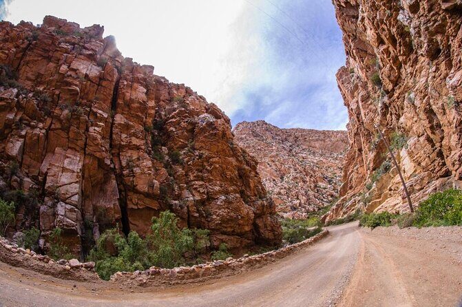 Full-Day Swartberg Mountain PRIVATE Tour (including lunch and transfers) - Exploring the Swartberg Mountains: A Full-Day Private Adventure in South Africa  