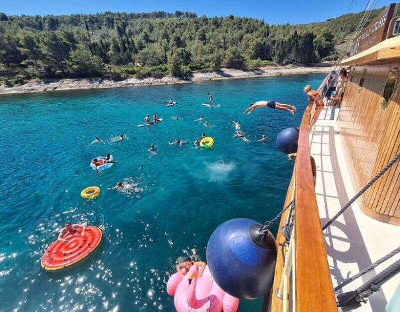 full-day-swimming-and-snorkeling-tour-in-split