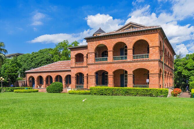 Full-Day Taipei Private Car Tour - Exploring Taipei in Style and Comfort