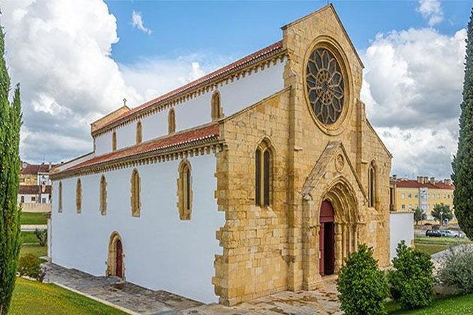 full-day-templar-route-tour-tomar-and-almourol-from-lisbon