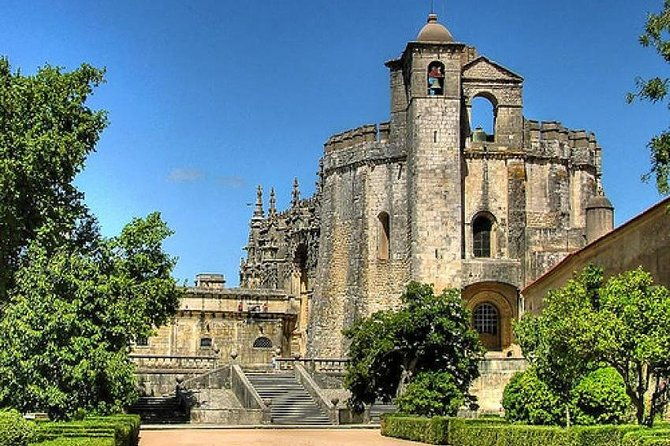 full-day-templar-route-tour-tomar-and-almourol-from-lisbon