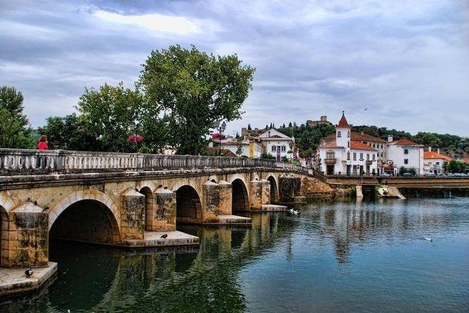 full-day-templar-route-tour-tomar-and-almourol-from-lisbon